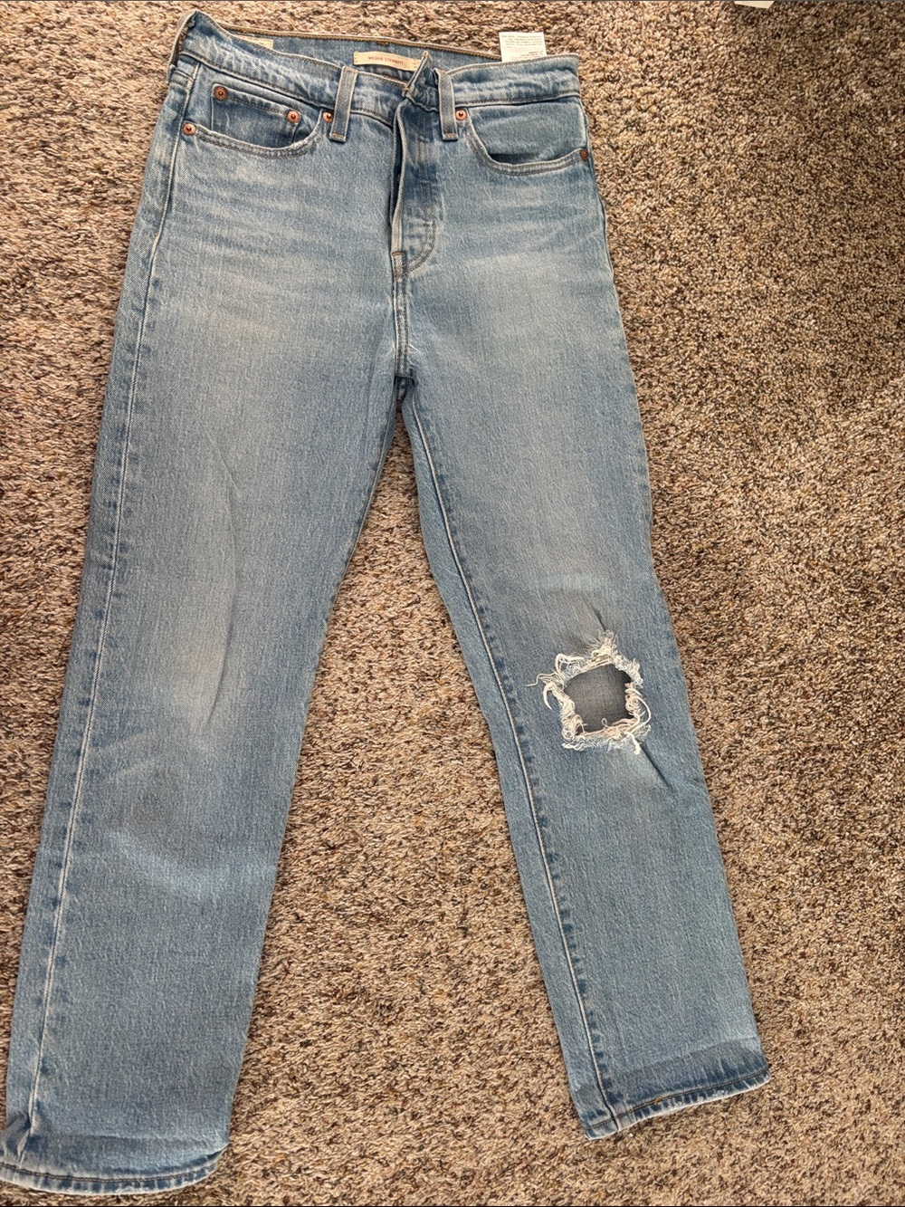Levi's Premium Light Blue Wedgie Straight-Leg Jeans with Distressed Knee 25X26